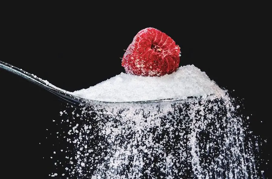 does sugar cause bloating